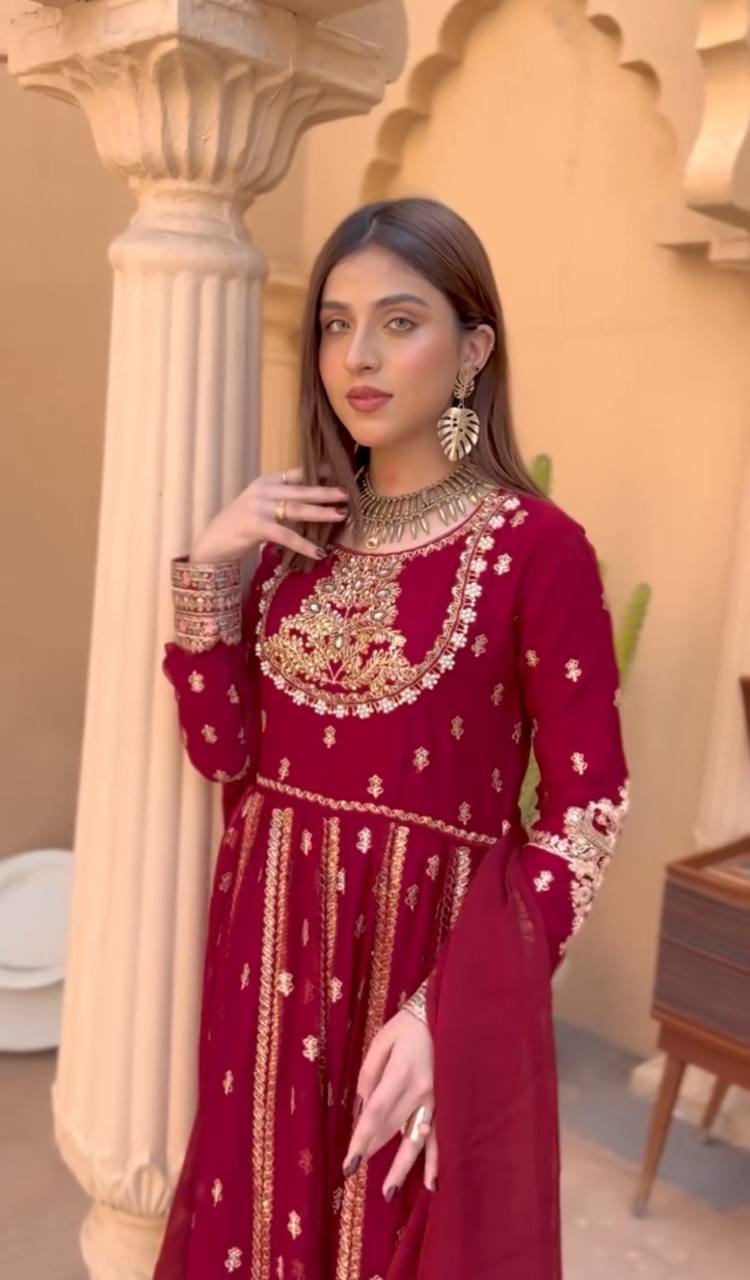 VAANI BLOOMING GEORGETTE SUIT SET