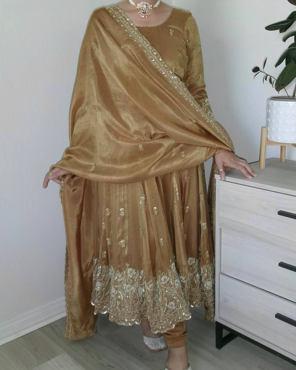LARA DESIGNER  ANARKALI SUIT SET-ND503