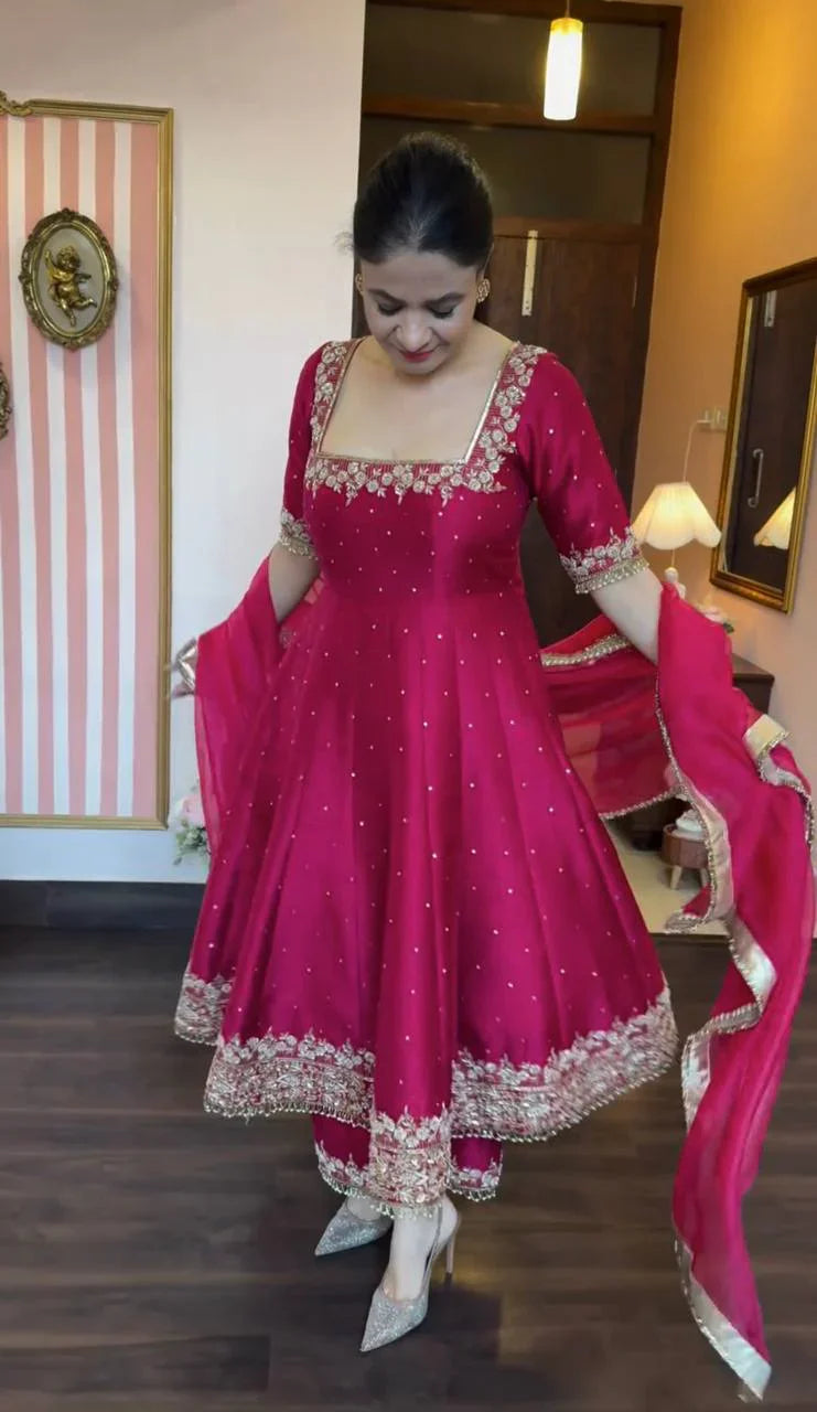 ZAAFIRA ROYAL ELEGANT PINK PREMIUM  SUIT SET