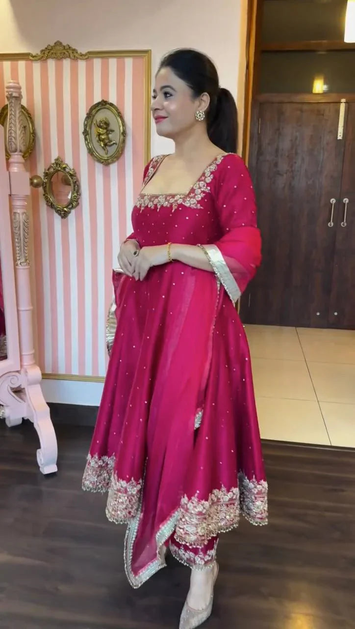 ZAAFIRA ROYAL ELEGANT PINK PREMIUM  SUIT SET