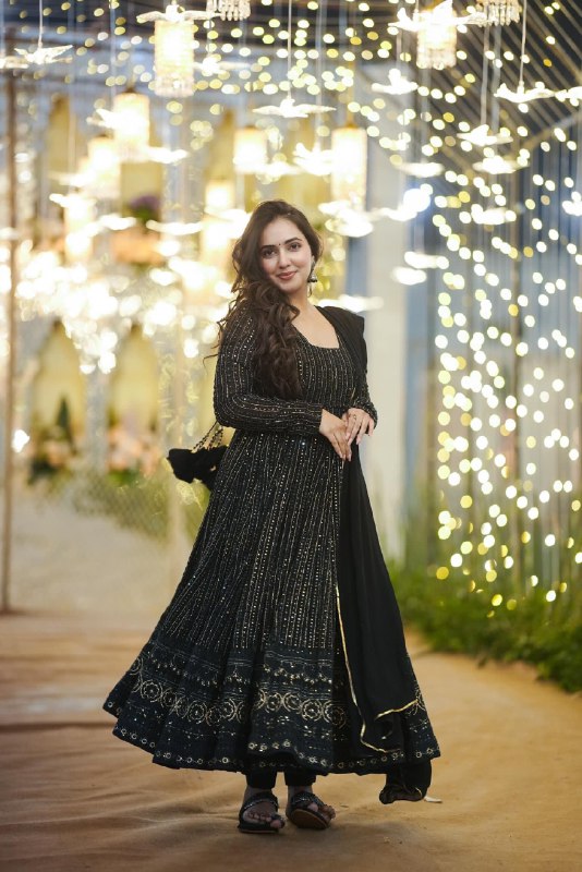 NIGHT STAR BLACK EMBROIDERED GEORGETTE SUIT SET TD-117