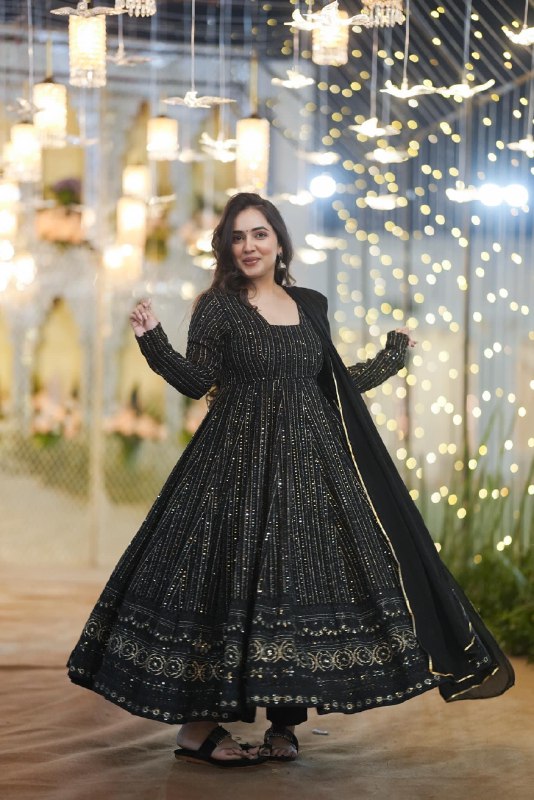 NIGHT STAR BLACK EMBROIDERED GEORGETTE SUIT SET TD-117