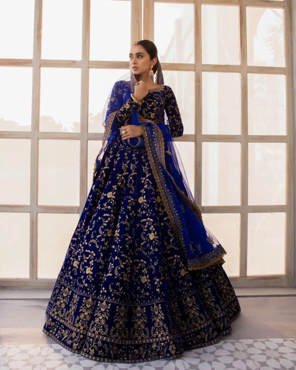 Navy Blue Colour Embroidered Attractive Party Wear Velvet Lehenga choli has a Regular-fit and  is Made From High-Grade Fabrics And Yarn (LC-2037)